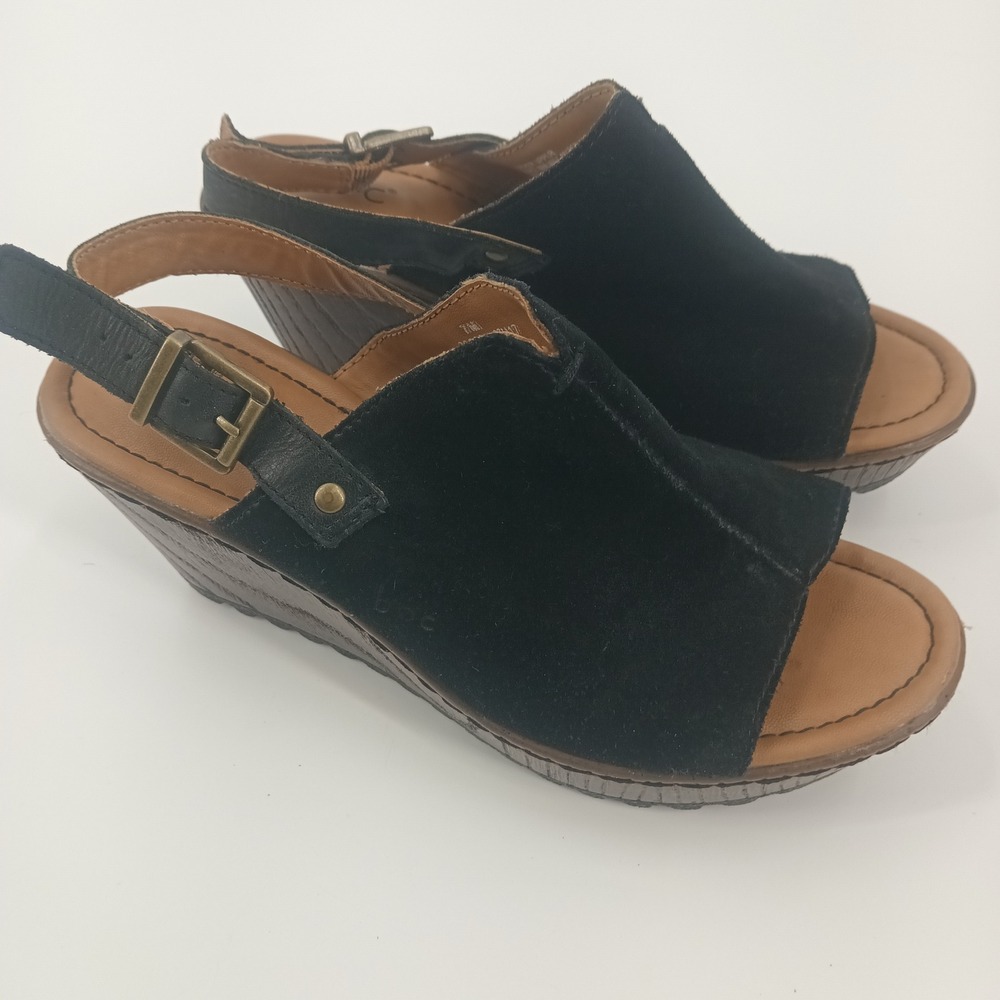 B.O.C. Noelle Black Suede Wedge Sandals Slingback Lug Sole Z38903 7M